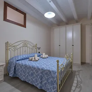 La Rosa Dei Venti, 3 Porto Empedocle